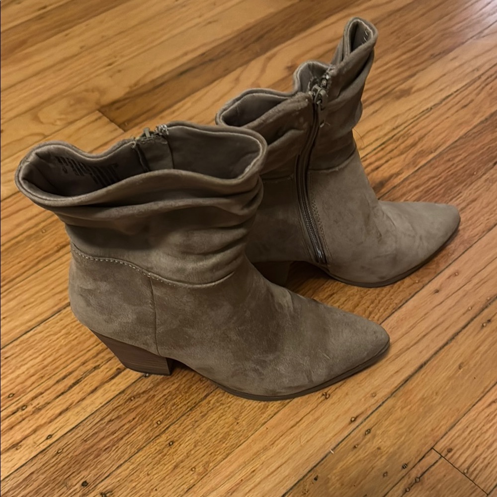 Universal Thread Ankle Boots - Picture 3 of 4